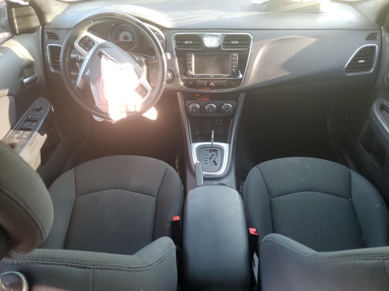 2011 Chrysler 200 Touring