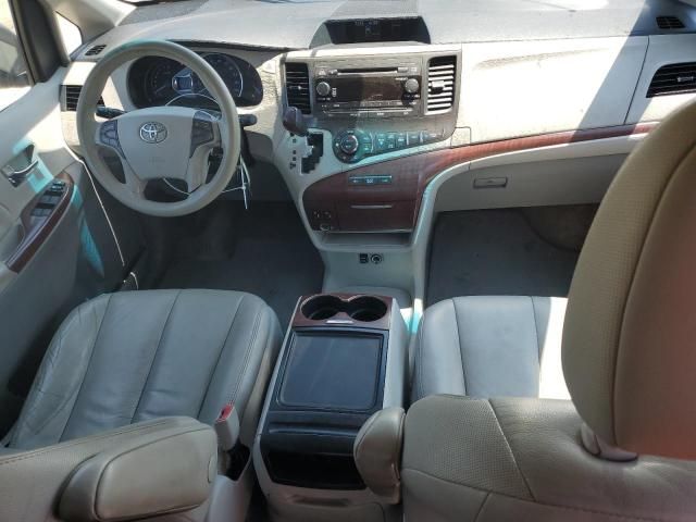 2012 Toyota Sienna XLE