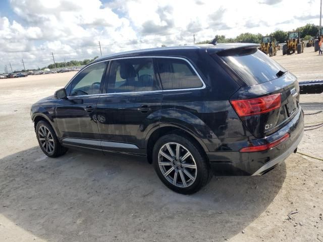 2018 Audi Q7 Premium Plus