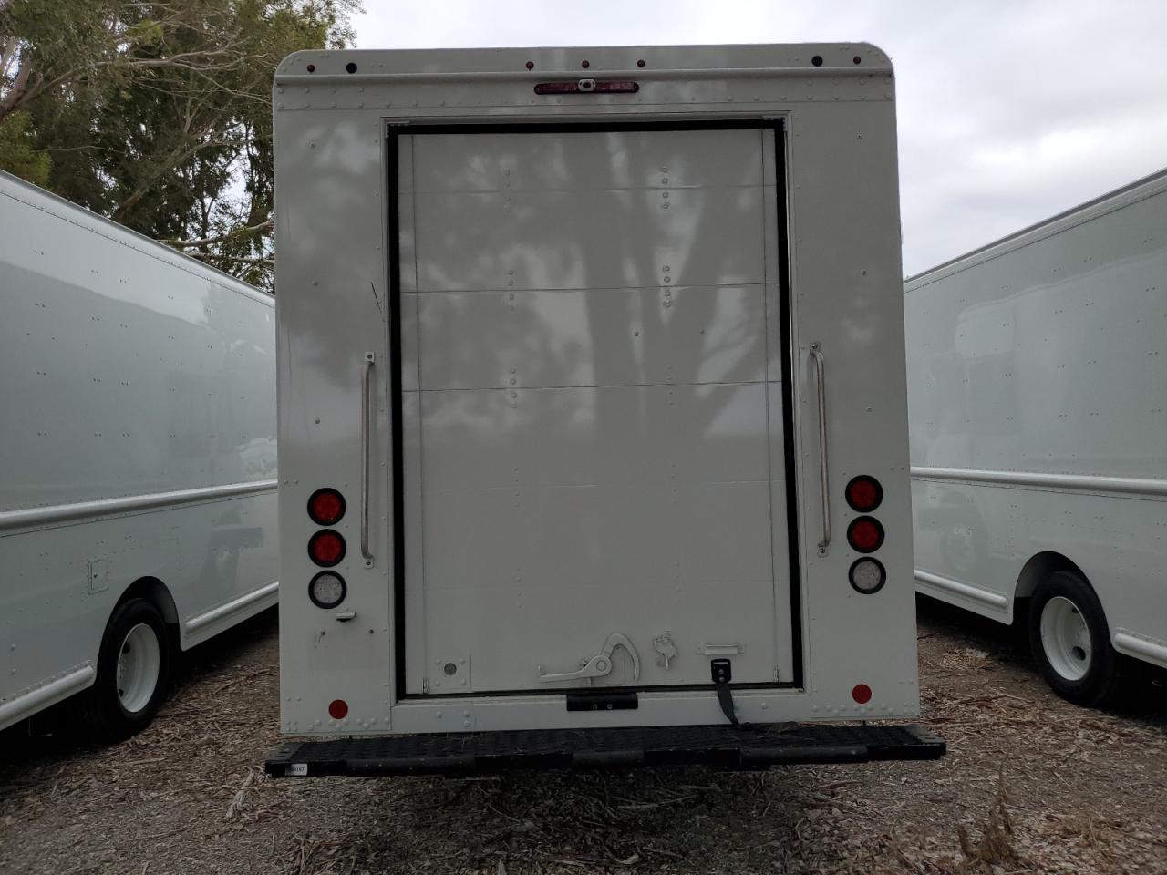 2022 XOS SV05