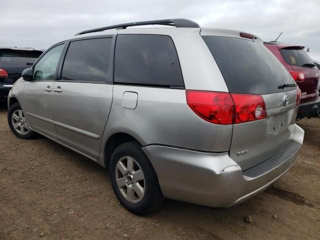 2009 Toyota Sienna CE