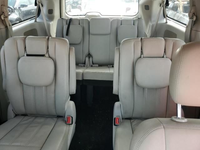 2012 Chrysler Town & Country Touring