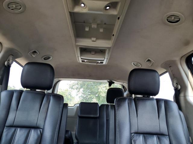 2013 Chrysler Town & Country Touring