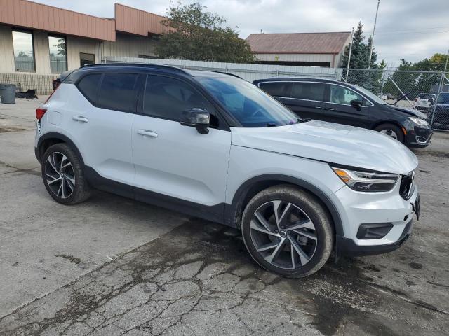 2020 Volvo XC40 T5 R-Design