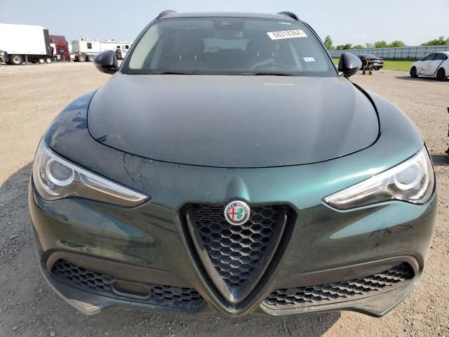 2021 Alfa Romeo Stelvio Sport