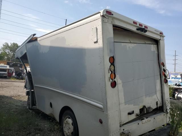 2004 Freightliner Chassis M Line WALK-IN Van