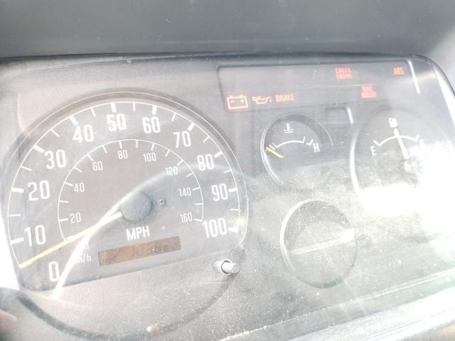 1999 Isuzu NPR