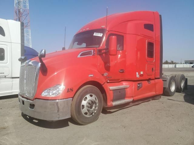 2019 Kenworth Construction T680