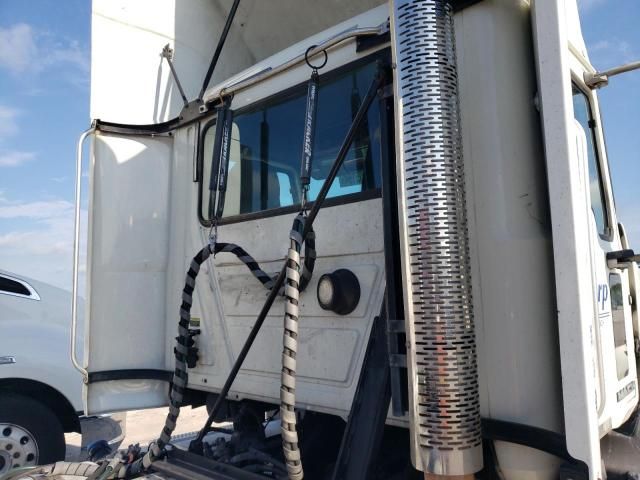 2015 Mack 600 CXU600