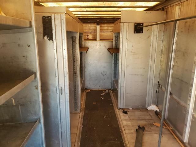 2004 Freightliner Chassis M Line WALK-IN Van