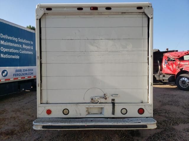 2004 Freightliner Chassis M Line WALK-IN Van