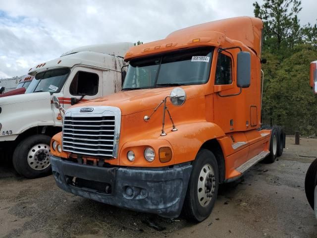 2007 Freightliner Conventional ST120