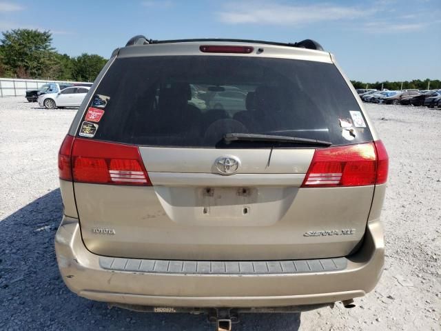 2004 Toyota Sienna XLE