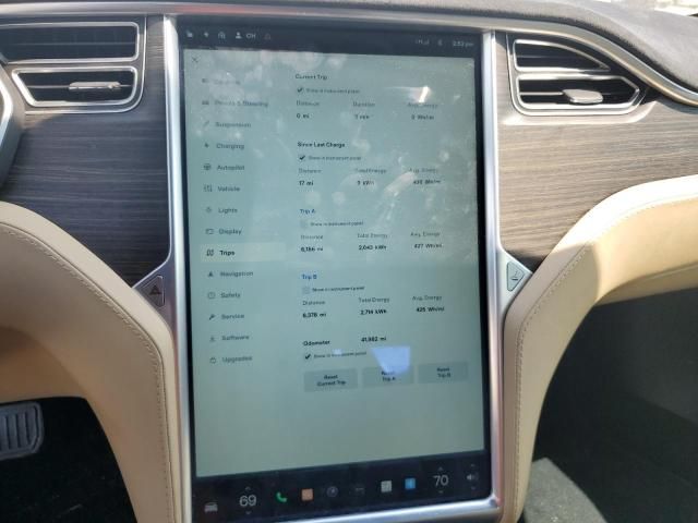 2015 Tesla Model S