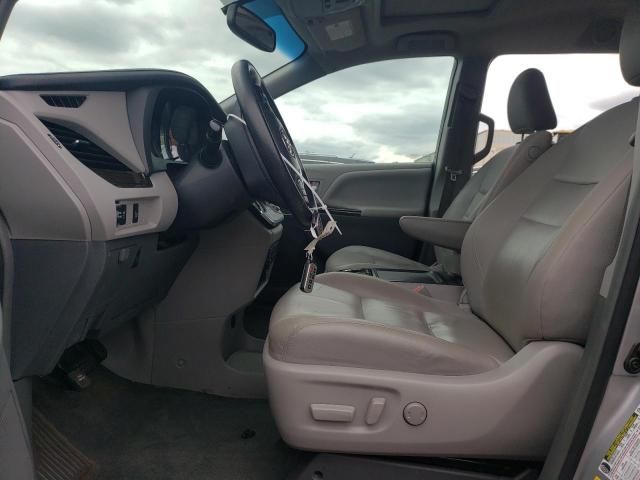 2015 Toyota Sienna XLE