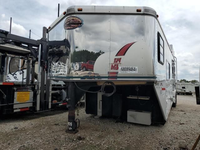 2005 Sundowner Horse Trailer