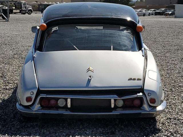 1972 Citroen DS21