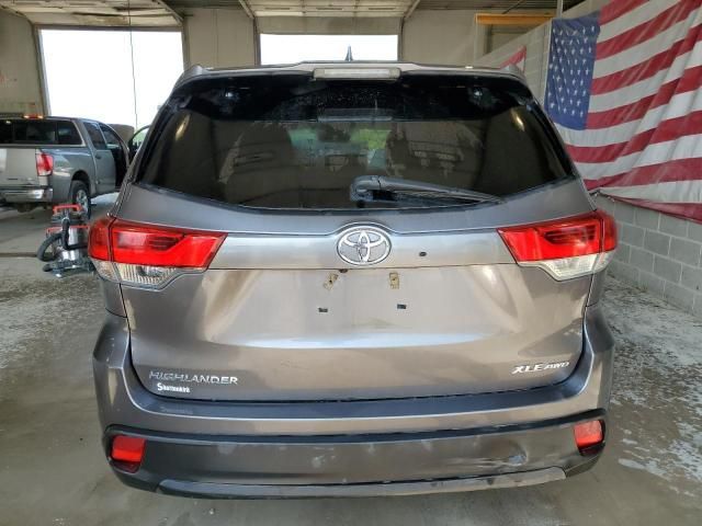 2018 Toyota Highlander SE