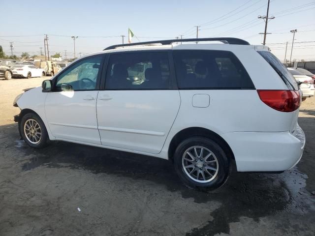 2010 Toyota Sienna CE