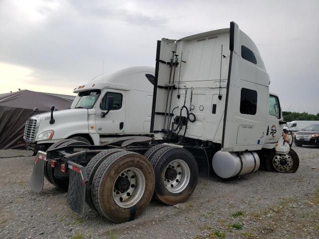 2019 International LT625