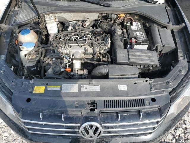 2014 Volkswagen Passat SEL