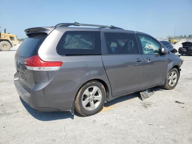 2012 Toyota Sienna LE