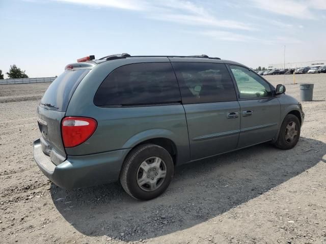 2003 Chrysler Town & Country LX