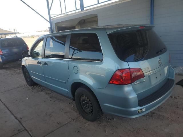 2010 Volkswagen Routan S