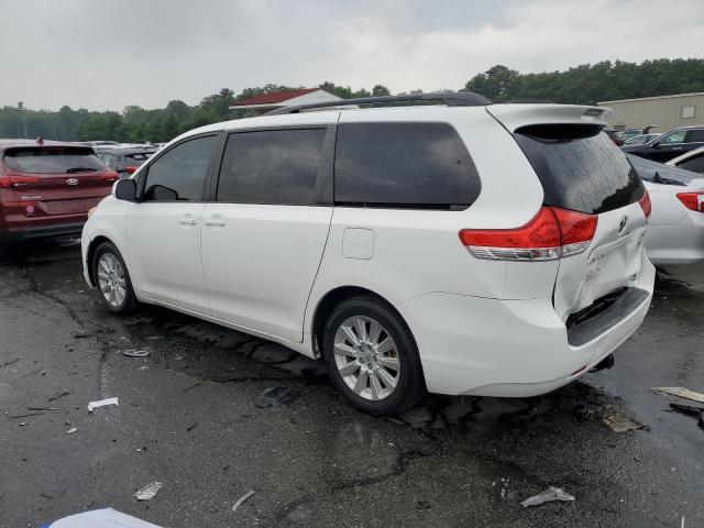 2011 Toyota Sienna XLE