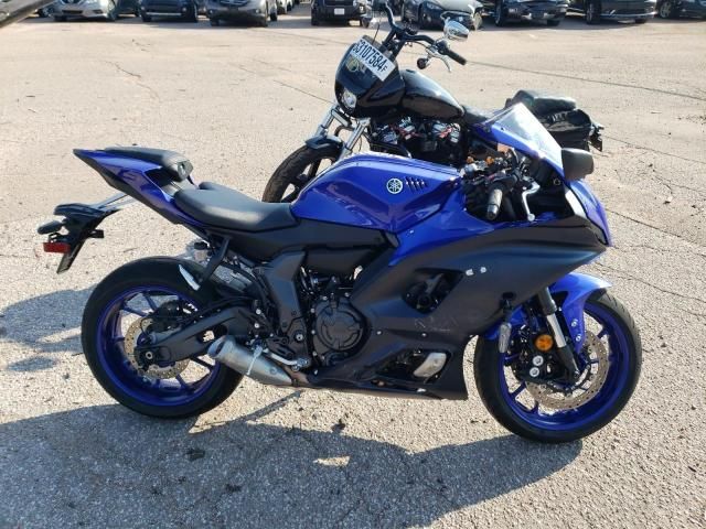 2024 Yamaha YZFR7