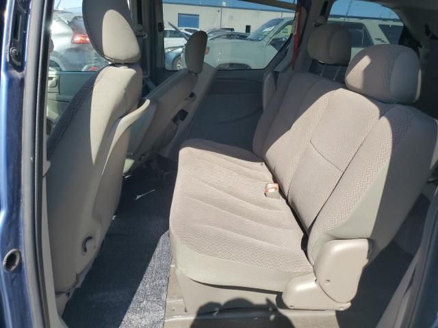 2007 Chrysler Town & Country LX