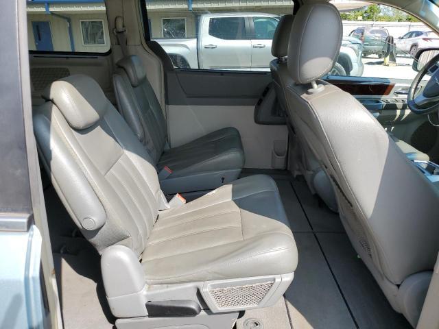 2010 Chrysler Town & Country Touring