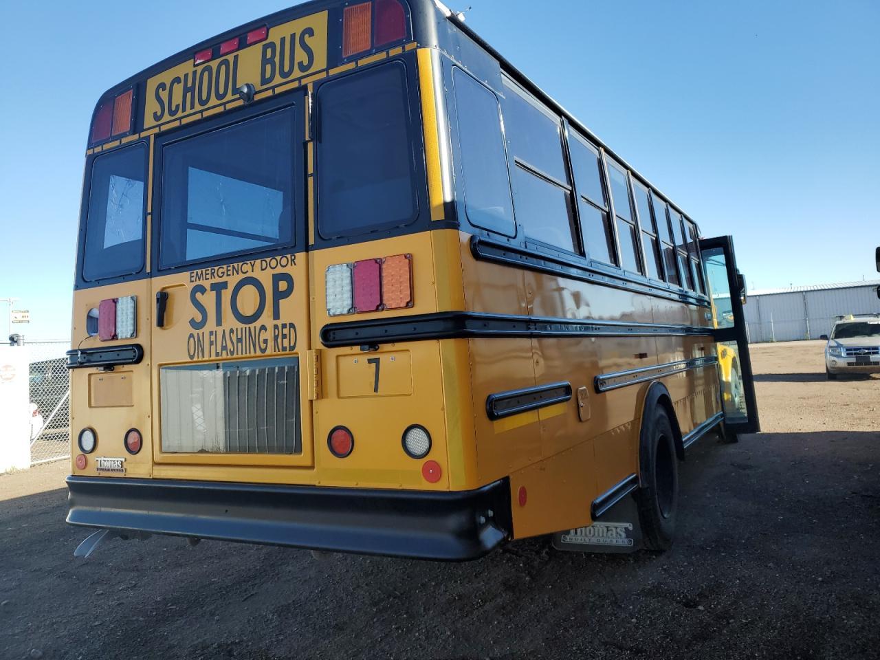 2017 Freightliner Chassis B2B