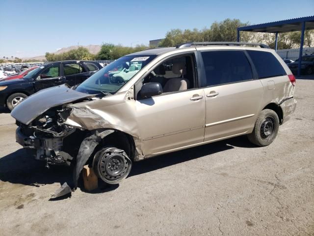 2005 Toyota Sienna CE