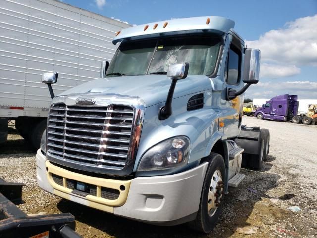 2018 Freightliner Cascadia 113