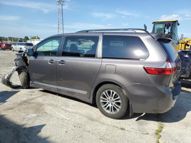 2019 Toyota Sienna XLE