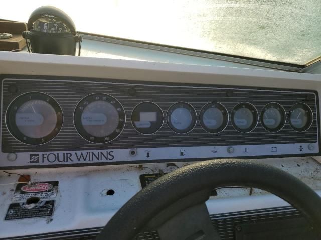 1989 Four Winds Boat
