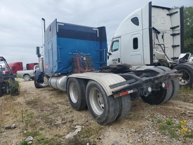 2000 Peterbilt 379