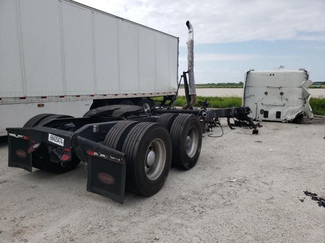 2015 Peterbilt 579