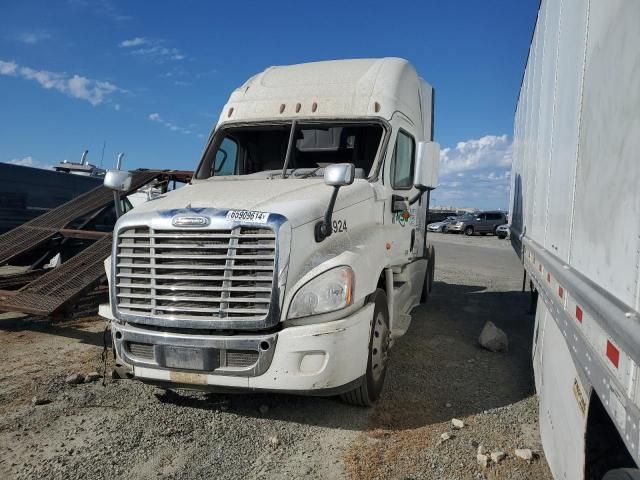 2018 Freightliner Cascadia 125