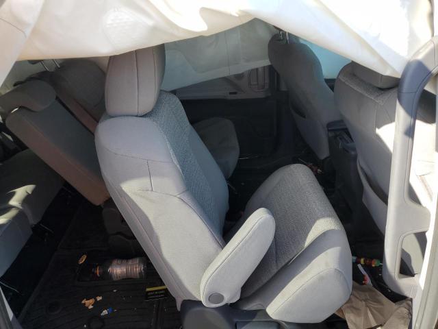 2022 Toyota Sienna LE