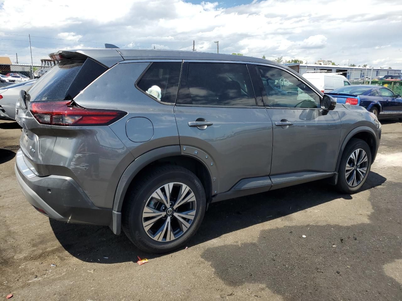2021 Nissan Rogue sv