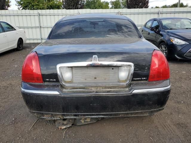 2006 Lincoln Town Car Signature