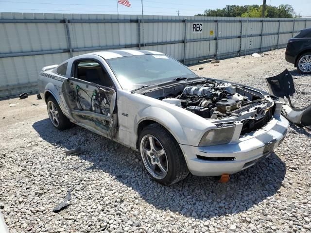 2005 Ford Mustang