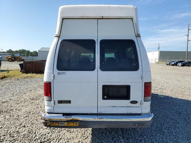 2004 Ford Econoline E350 Super Duty Wagon