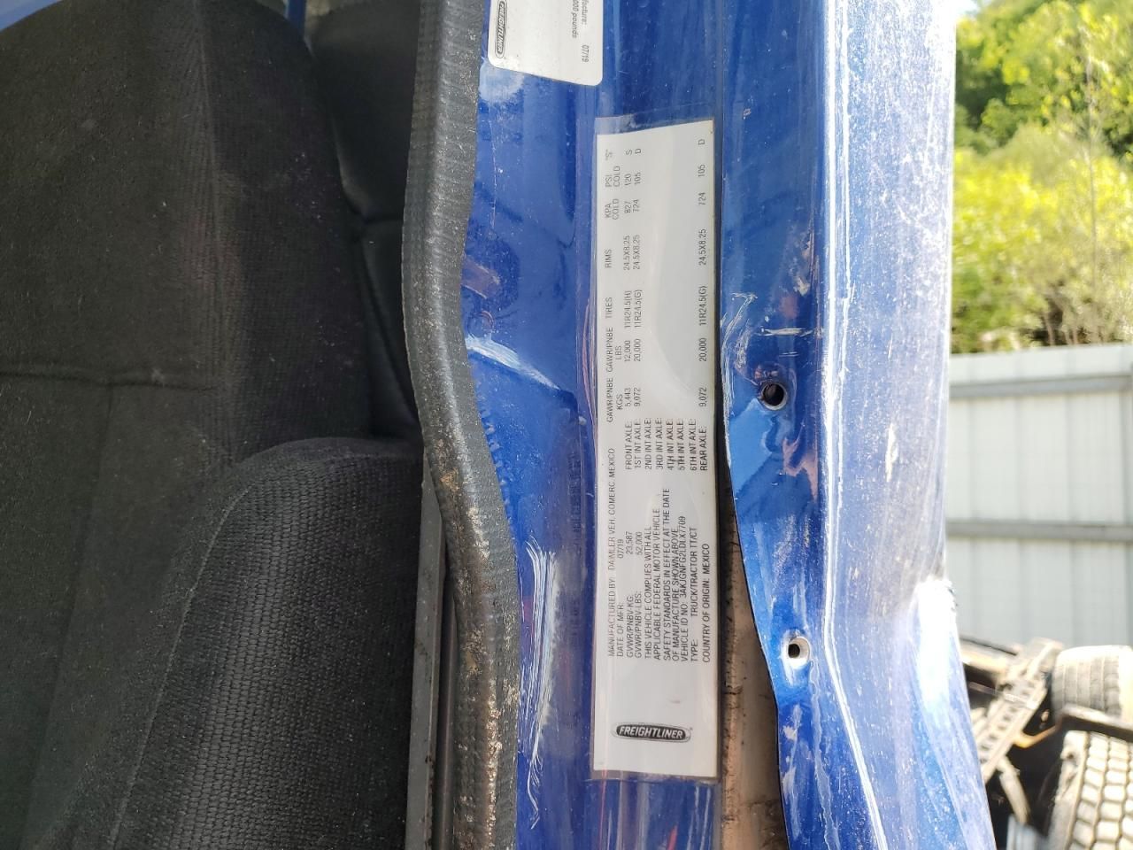 2020 Freightliner 122SD