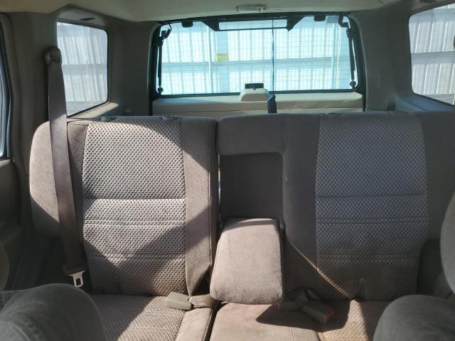 2004 Nissan Pathfinder LE