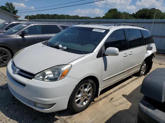 2005 Toyota Sienna XLE