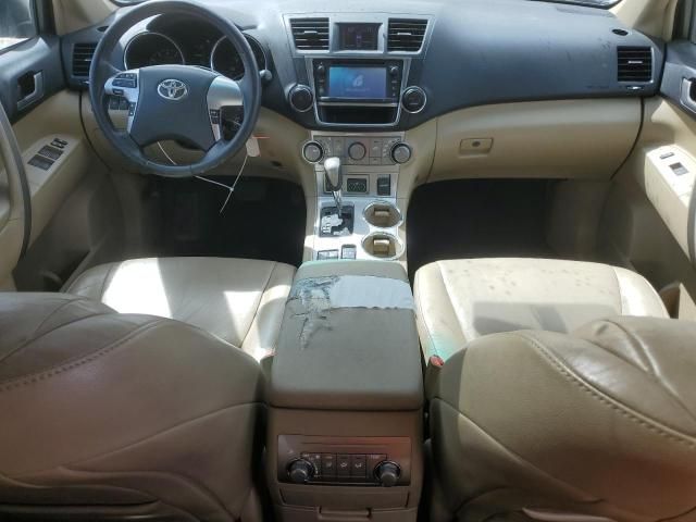 2013 Toyota Highlander Base