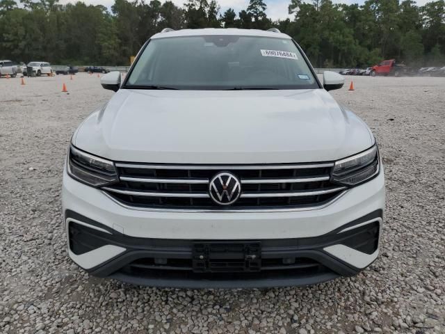 2022 Volkswagen Tiguan SE